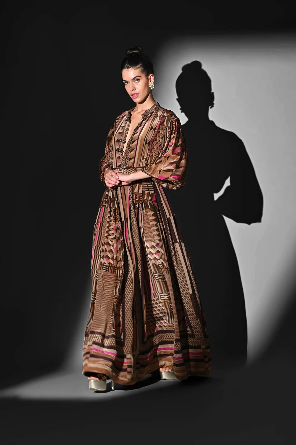 GEOMETRIC FUCHSIA PLACEMENT PRINT MAXI DRESS WITH BELT